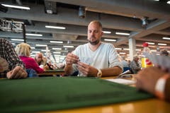 Sandro Waser beim LZ-Jass an der 40. Luga. (Bild: Roger Grütter, 29. April 2019)