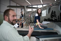 Der Schmuck ist eine Coproduktion zwischen Waser und der Lernenden Chiara Christen. (Bild: Pius Amrein, Stans, 2. Mai 2019)