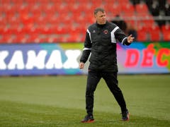 Trotz sportlichem Erfolg nächstes Jahr als Xamax-Coach nicht mehr erwünscht: Stéphane Henchoz (Bild: KEYSTONE/VALENTIN FLAURAUD)