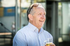 Amriswil TG - Verabschiedung von Stadtpräsident Martin Salvisberg, Feierabendbier mit der Bevölkerung.