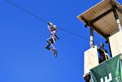 Beim Team Event von Ourventure erlebt die mutige Anja aus Luzern ihr ganz grosses Abenteuer. (Bild: Romano Cuonz Freitag 31. Mai 2019)