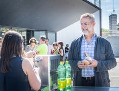 Amriswil TG - Verabschiedung von Stadtpräsident Martin Salvisberg, Feierabendbier mit der Bevölkerung.