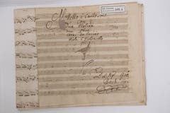 Notenblätter von Johann Christian Bach, dem jüngsten Sohn von Johann Sebastian Bach, nicht von ihm persönlich geschrieben aber aus der Zeit von 1782.