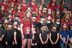 Waren weit gereist: Chor d’affons Surselva und Chor d’affons Sumvitg.