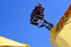 Für wahre Höhenflüge sorgt die Stützpunktfeuerwehr Stans mit ihrem grossen Rettungskran. (Bild: Romano Cuonz Freitag 31. Mai 2019)