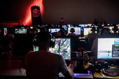 Die Spielauswahl reicht vom strategischen Fantasyspiel «League of Legends» bis zum Taktikshooter «Counter Strike: Global Offensive». (Bild: Nadia Schärli, Sursee, 3. Mai 2019)