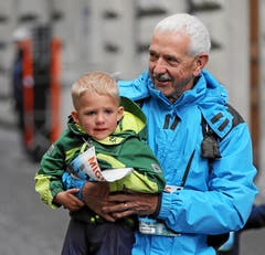 Niemand ist zu klein, ein Stadtläufer zu sein. (Bild: swissimage/Andy Mettler, 4. Mai 2019)