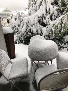 Richtig viel Schnee gab's auch auf der Gartenterrasse von