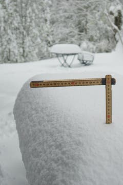 In Trogen hat es sogar 28 Zentimeter Neuschnee gegeben, wie das Bild von Leserfotograf Hans Aeschlimann beweist.