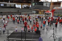 138 Teilnehmerinnen und Teilnehmer fanden sich am Sonntag zur grössten Turnstunde der Schweiz in Uzwil ein.