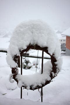 Es schneit und schneit im Toggenburg. (Bild: Vreni Büchel)