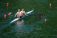 Frédérique Rol and Patricia Merz im Einsatz. (Bild: KEYSTONE/Alexandra Wey)