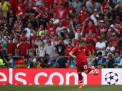 Konnte sein Können nur beim Aufwärmen zeigen: Xherdan Shaqiri kam beim Final im Metropolitano nicht zum Einsatz, gewann aber nach 2013 mit Bayern München als erster Schweizer zum zweiten Mal die Champions League (Bild: KEYSTONE/AP/FRANCISCO SECO)