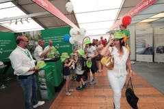 Bei der Vaudoise gabs grüne Hüte (Bild: Roger Zbinden, 1. Juni 2019)