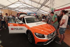Das Polizeiauto der Kapo Nidwalden (Bild: Roger Zbinden, 1. Juni 2019)