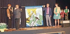 Fahnengotte Bettina Lüchinger und Fahnengötti Bruno Federer bei der Weihung der neuen Vereinsfahne.