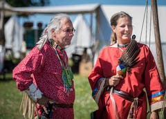 Indianer und Cowboys leben im Hobbyisten-Camp friedlich beeinander. (Bild: Reto Martin)