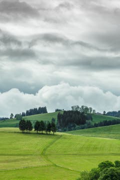 Nach dem Heuen und vor dem Regen. (Bild: Hans-Jörg Nüesch)