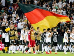 Ein Fussballfest feierte die deutsche Nationalmannschaft in Mainz beim 8:0 über Estland (Bild: KEYSTONE/EPA/ARMANDO BABANI)