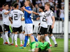 Die Esten präsentieren sich in Mainz als zahme Gäste und leisten kaum Gegenwehr (Bild: KEYSTONE/EPA/SASCHA STEINBACH)