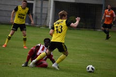 Tobias Kischenhofer lässt seinen Gegner ins Leere laufen.