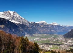 Aussicht vom Haldi bei Schattdorf Richtung Vierwaldstättersee... (Bild: Sascha Holdener, Haldi bei Schattdorf, 22. März 2019)