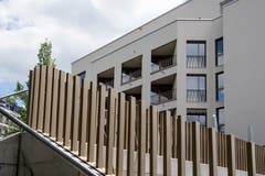Sicht von Aussen: Jedes Zimmer verfügt über einen Balkon.