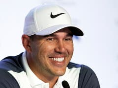 Topfavorit Brooks Koepka scheint vor dem US Open entspannt zu sein (Bild: KEYSTONE/EPA/ETIENNE LAURENT)