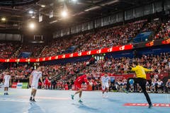 Andy Schmid wirft einen Penalty. (Bild: Philipp Schmidli, Zug, 12. Juni 2019)