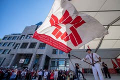Die offizielle Fahnenübergabe vom OK Biel 2013 an das OK Aarau 2019 fand am Nachmittag statt. (Bild: Urs Flüeler/Keystone)