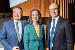 Bankratspräsident René Bock, Moderatorin Mona Vetsch und der neue TKB-Chef Thomas Koller an der Partizipanten-Versammlung 2019 in der Bodensee-Arena in Kreuzlingen. (Bilder: Reto Martin)