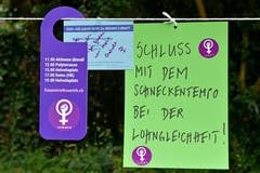 Frauenstreik im Zürcher Gemeinschaftszentrum Schindlergut am Freitag, 14. Juni 2019. (Bild: KEYSTONE/Walter Bieri)