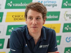Stefan Küng ist ein Anwärter auf den Sieg im Auftakt-Zeitfahren und damit auch auf das gelbe Leadertrikot (Bild: KEYSTONE/URS FLUEELER)