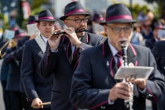 Die Musikgesellschaft Reichenburg (SZ) bei der Parademusik. (Bild: Philipp Schmidli, Hergiswil, 15. Juni 2019)