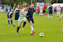 Die FCK Bodensekickers (weiss-grün) spielen gegen den FC Lion Kings (FC Zürisee). (Bild: Donato Caspari)