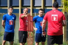 Lazar Cirkovic, Trainer Thomas Häberli, Stefan Knezevic und Konditionstrainer Christian Schmidt. (Bild: Martin Meienberger / Freshfocus, Luzern, 17. Juni 2019)