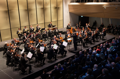 Die Berliner Philharmoniker gaben am Sonntag, 16. Juni 2019, das Eröffnungskonzert in der neuen Konzerthalle in Andermatt. (Bild: pd)