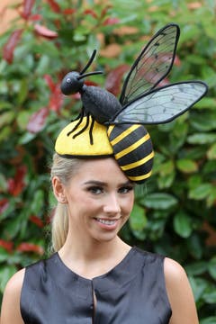 Der Kreativität ist bei der Hutwahl für das königliche Pferderennen keine Grenzen gesetzt. (Bild: Chris Jackson/Getty Images, Ascot, 18. Juni 2019)
