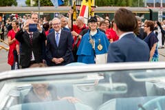 An vorderster Front mitgelaufen: die Regierungsräte Paul Winiker (mit dem Handy) und Robert Küng.