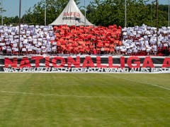 «Nationalliga A»: Die Aufstiegsfeier des FC Aarau muss um mindestens ein Jahr verschoben werden (Bild: KEYSTONE/CHRISTIAN MERZ)