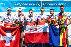 Im Doppelvierer haben die Polen Miroslaw Zietarski und Fabian Baranski Gold geholt. Silber ging an die Schweizer Roman Röösli und Barnabé Delarze, Bronze an's rumänische Team Ioan Prundeanu und Marian-Florian Enache. (Bild: Alexandra Wey/Keystone, 2. Juni 2019)