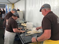 Hier ist der längste Zopf der Welt in Arbeit. (Bild: Franziska Herger, 2. Juni 2019)