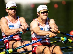 Barnabe Delarzé und Roman Röösli (vorne) verpassten den EM-Titel im Doppelzweier lediglich um 9 Hundertstelsekunden (Bild: KEYSTONE/ALEXANDRA WEY)