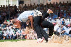Joel Wicki gegen Pirmin Reichmuth beim 4. Gang. (Bild: Eveline Beerkircher, Willisau, 2. Juni 2019)