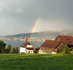 Regenbogen über Buonas: Ein Gewitter kann so schön sein! (Bild: Priska Arnold, 20. Juni 2019)