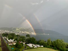 Regenbogen über der Stadt Zug. (Bild: Irene Krummenacher, 20. Juni 2019)