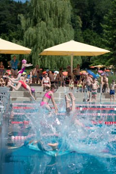 Bei Temperaturen von über 30 Grad wird die Schülermeisterschaft des Kantons Zug wohl besonders Spass gemacht haben. (Bilder: Maria Schmid, Baar, 26. Juni 2019)