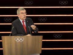 Bei der Goldfeier am Freitag in Schwellbrunn glänzen Präsident Thomas Bach und seine Kollegen vom IOC durch Abwesenheit (Bild: KEYSTONE/JEAN-CHRISTOPHE BOTT)