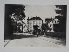 Die St. Gallerstrasse vor dem Landhaus Kreisel.