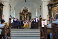 Der Jodlerklub Heimelig Horw zeigt sein Können. (Bild: Boris Bürgisser, Horw, 28.06.2019)